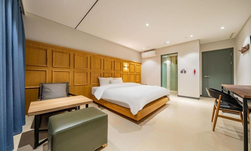 Others 3, F HOTEL Yeongdeungpo, Yeongdeungpo