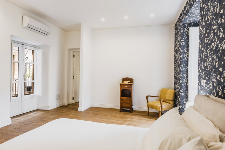 Others 4, Upscale Urban Apartment by Wonderful Italy, Catania