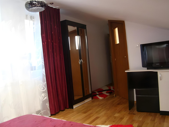 Bedroom 3, Pensiunea Floare de Colt, Dragoslavele