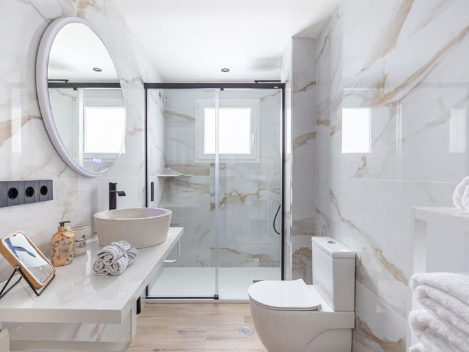 Bathroom, Luxury Suite de Conde Cifuentes, Granada