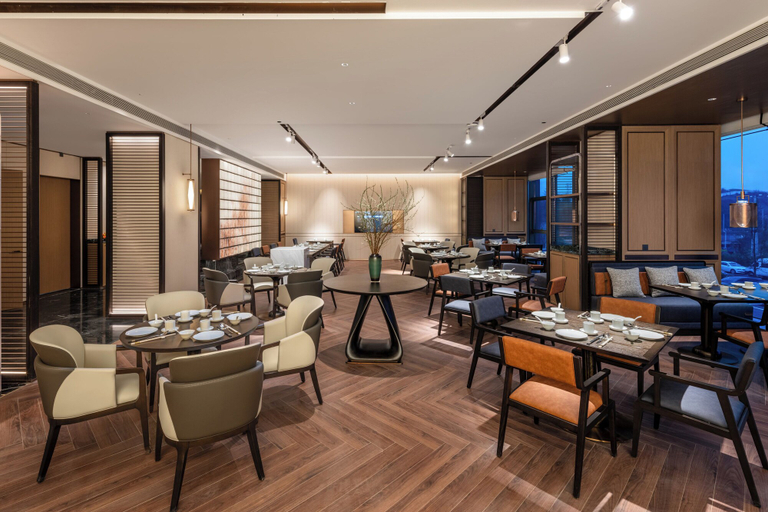 Food & Drinks 4, Howard Johnson By Wyndham Guotou Plaza Zigong, Zigong