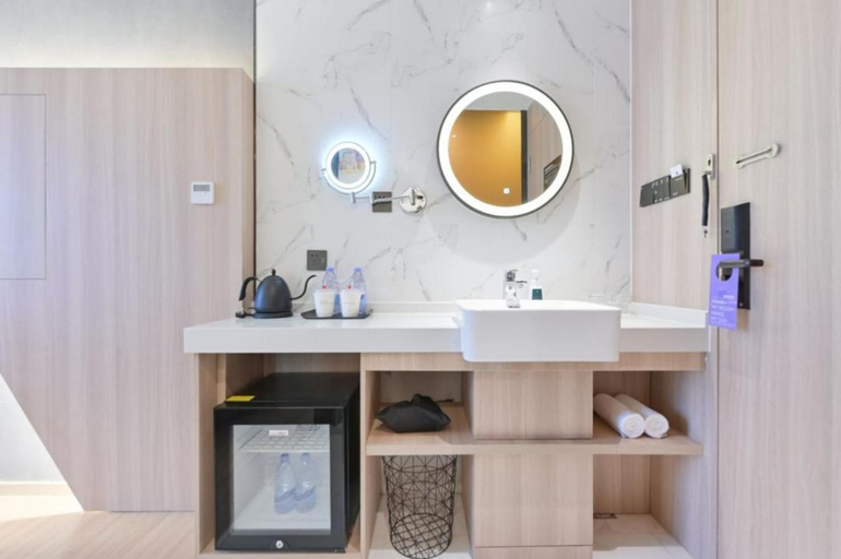 Bathroom 4, Atour Hotel Beijing West Railway Station Maliandao, Beijing