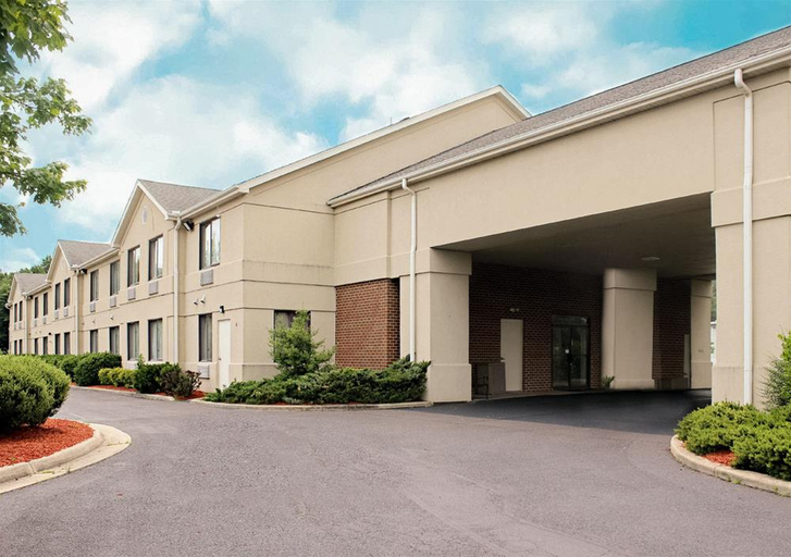 Exterior & Views 2, Quality Inn Warsaw near Rappahannock River, Richmond