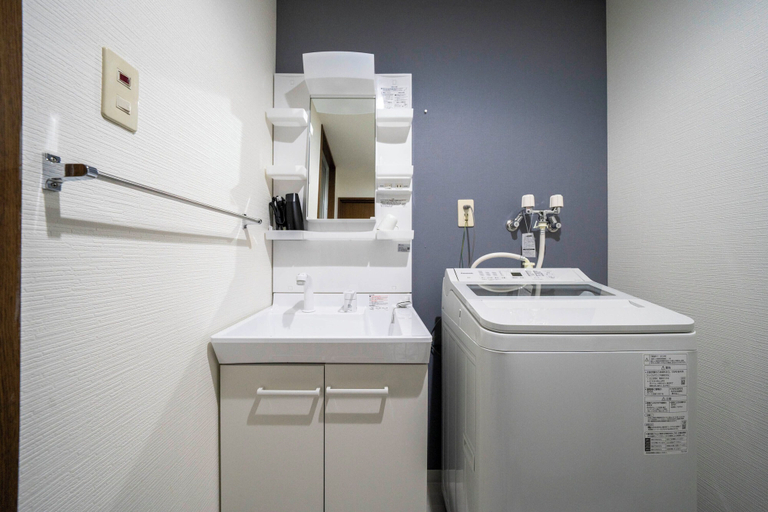 Bathroom 2, E-US NAEBO603, Sapporo