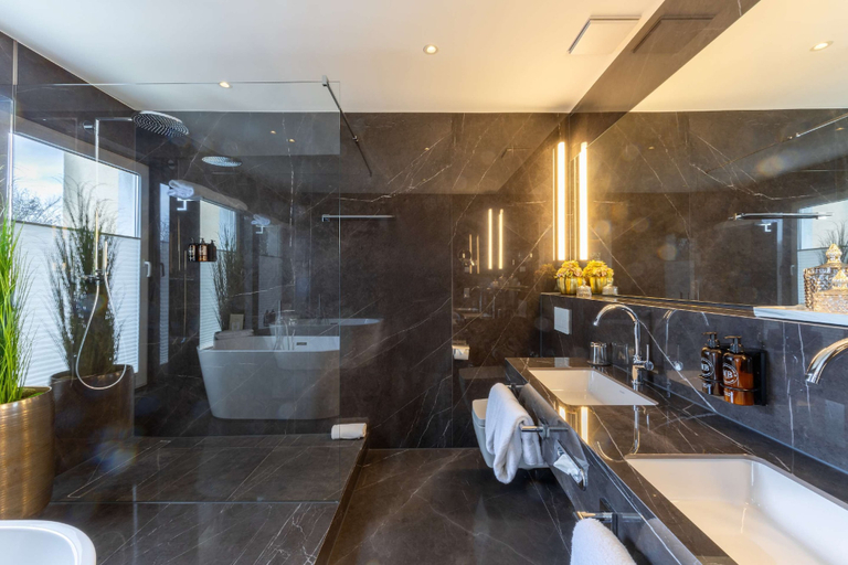 Bathroom 5, Parkhotel Engelsburg, Recklinghausen