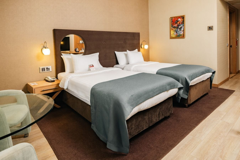 Bedroom 2, WOW Airport Hotel, Bakırköy