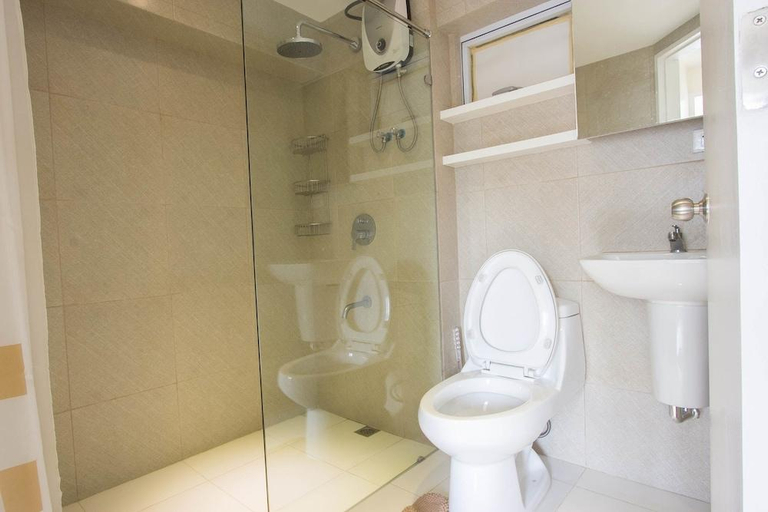 Bathroom 5, MaxStays Max Style at Fort Victoria, Taguig