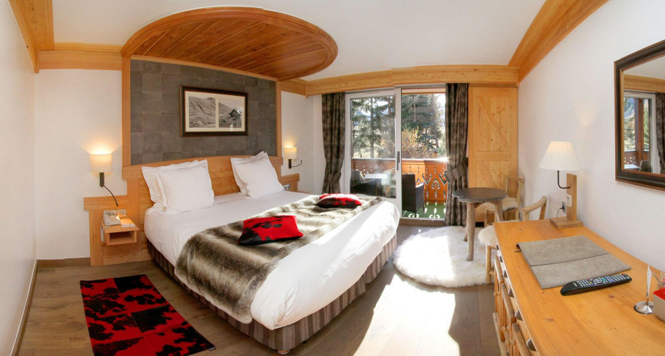 Bedroom 3, Hôtel & Spa - Châlet Mounier, Isère