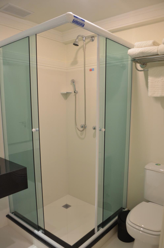 Bathroom 3, Prix Hotel, Passo Fundo