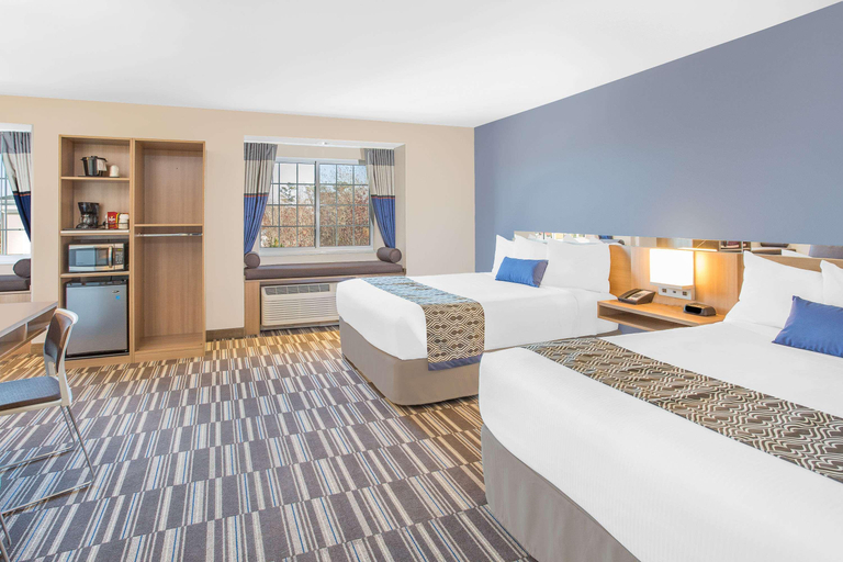Bedroom 2, Microtel Inn & Suites By Wyndham Ocean City, Worcester