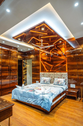 Bathroom 2, Zline D - Pure Veg Luxury 8 BHK with Party Hall, Pune