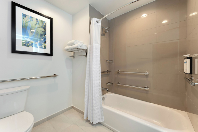 Bathroom 5, Hyatt House Orlando International Drive, Orange
