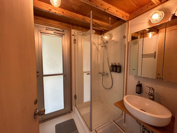 Bathroom 3, SHINMINKA Villa UTTABARU, Amami