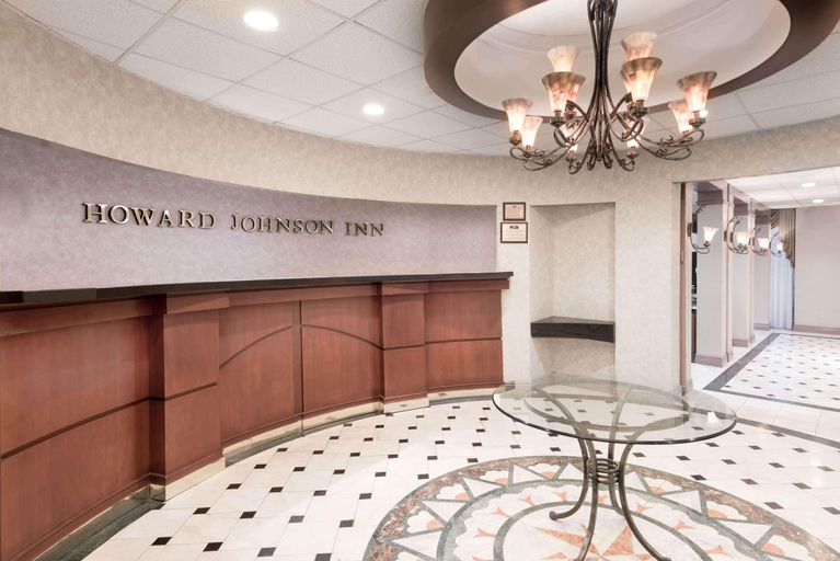 Public Area 2, Howard Johnson by Wyndham Newburgh/West Point, Orange