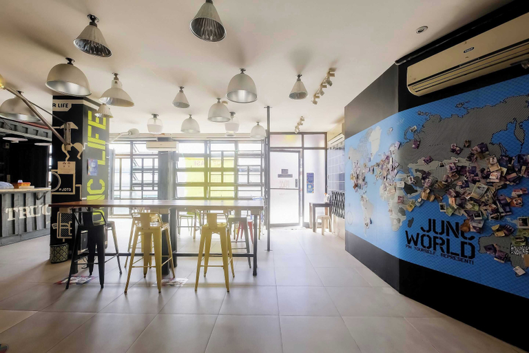 Others 5, Junction Hostel Poblacion Makati Avenue, Makati City