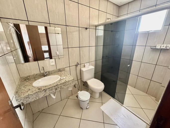 Bathroom 3, Dois Irmãos palace hotel, Jaíba