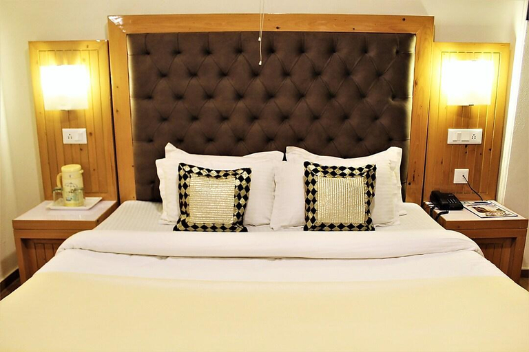 Others 4, Hotel Golf Links, Shimla