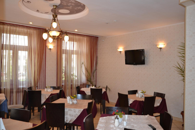 Food & Drinks 4, Bulak Hotel, Vysokogorskiy rayon