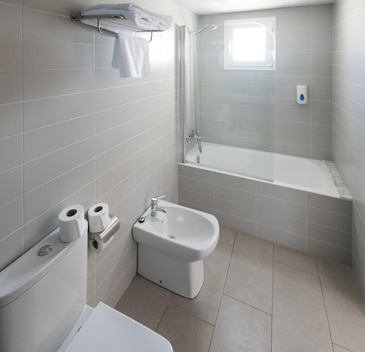 Bathroom 4, Playa Azul, Baleares