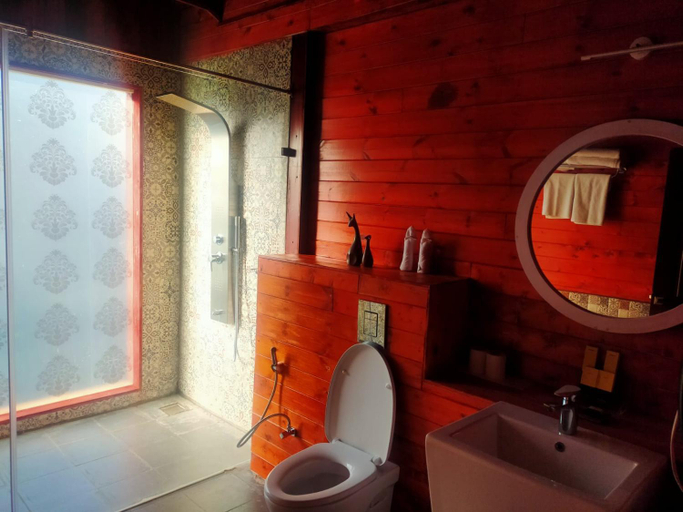 Bathroom 5, Accord Highland Ooty, The Nilgiris
