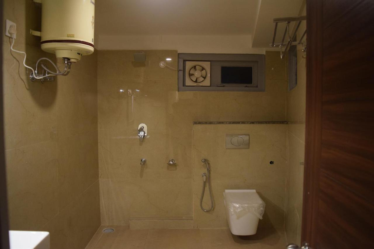 Bathroom, HimCasa - A Unit of Hotel Vikrant, Shimla