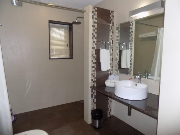 Bathroom 4, Swiss County Resort, Idukki