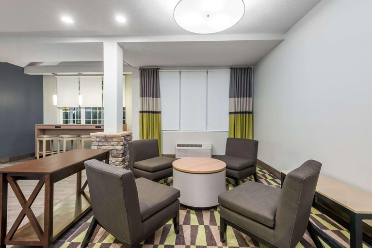 Public Area, Microtel Inn & Suites By Wyndham New Martinsville, Wetzel