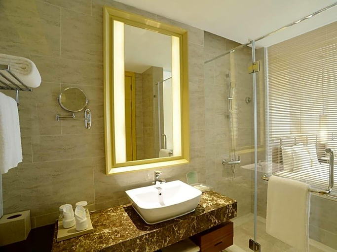 Bathroom 4, Hai Tian Expo Hotel, Qingdao