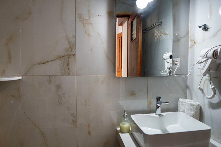 Bathroom 5, Paradeisos Double Room 3, Thessaly