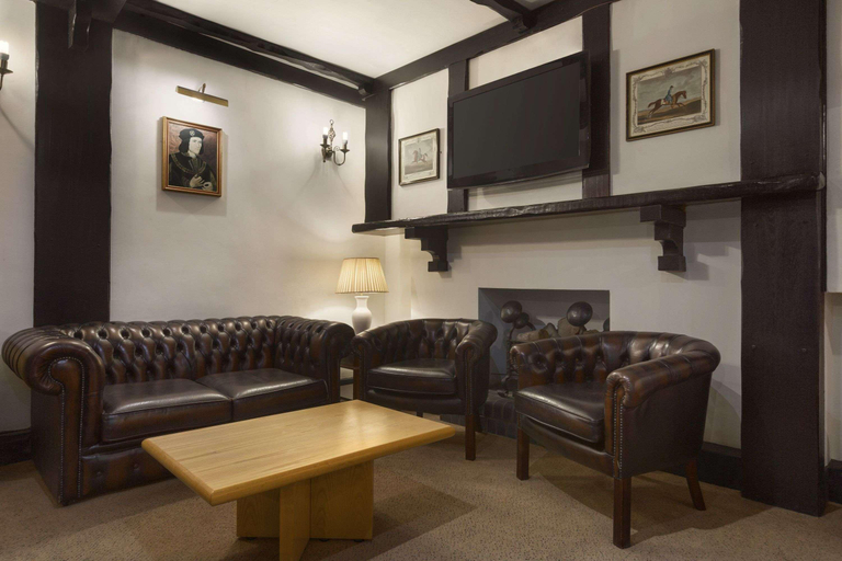 Public Area 2, Ramada by Wyndham Crawley Gatwick, West Sussex