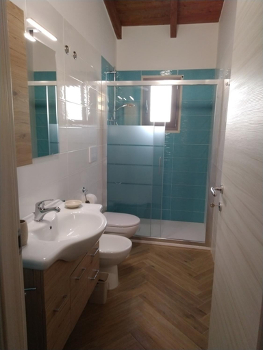 Bathroom 2, La Casa Di Chia, Lecce