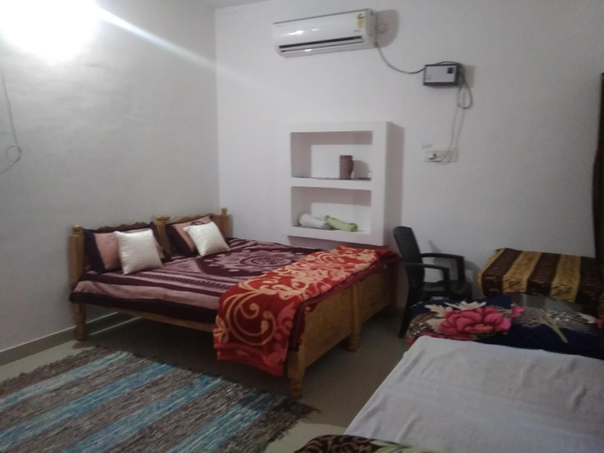 Bedroom 2, Happy Homestay, Chhatarpur