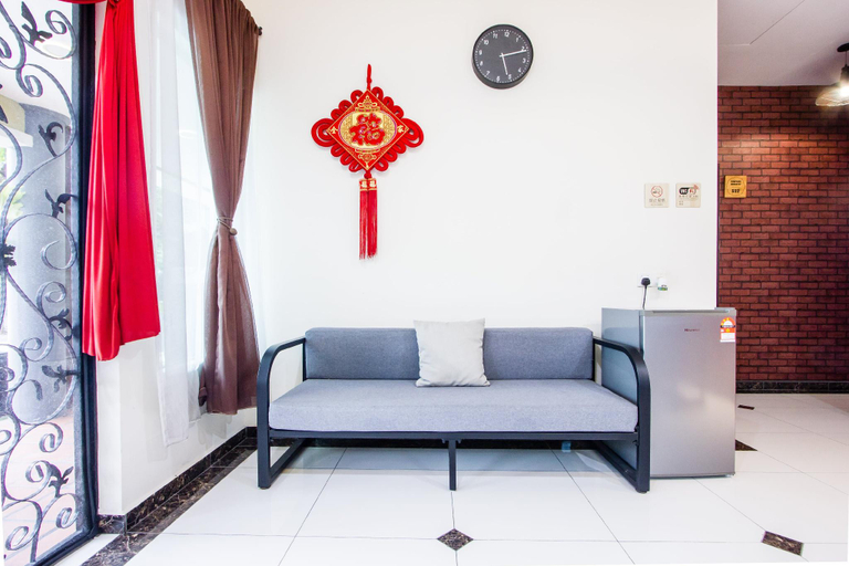 Public Area 2, Surprised Homestay by uBook, North Seberang Perai