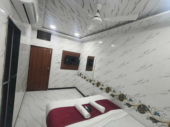 Bedroom 1, hotel SR residency, Mumbai Suburban