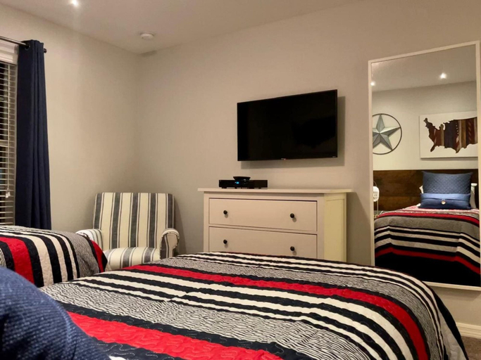 Room 4, Amazing 4bdr House w Pool - PP, Osceola
