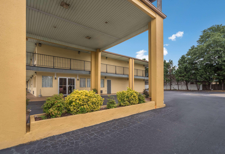 Exterior & Views 2, Econo Lodge Thomaston Area, Upson
