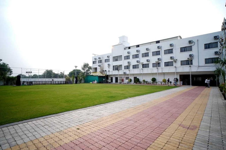 Exterior & Views, Hotel Aarti Celebration, Buldana