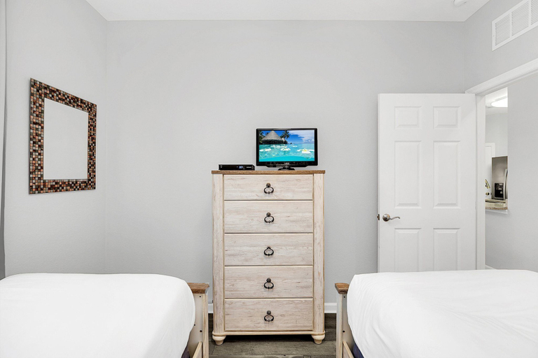 Others 4, 4862 Cayview Ave #110, Orange