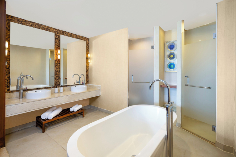 Bathroom 5, Swissôtel Sanya Yalong Bay, Sanya