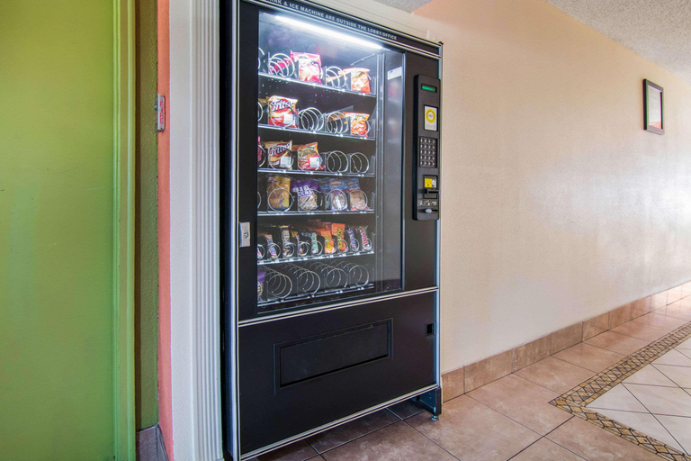 Food & Drinks 5, Econo Lodge Atlanta Airport East, Clayton