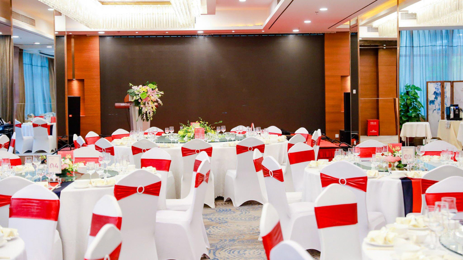 Food & Drinks 5, Holiday Inn Shenzhen Donghua Hotel By IHG, Shenzhen