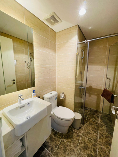 Bathroom, Vinhomes Dcapitale Apartment Hanoi, Cầu Giấy