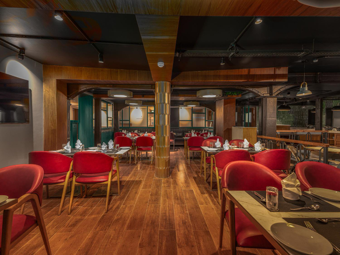 Food & Drinks 5, The Vale Lodge Pahalgam, Anantnag
