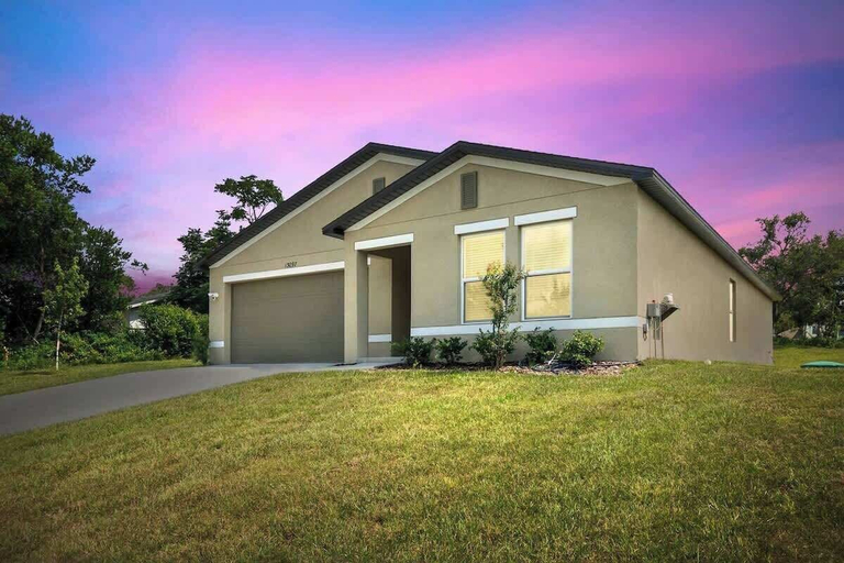 Exterior & Views 2, Springhill Retreat! 3 Bed, 2 Bath!, Hernando