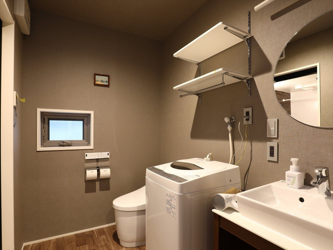 Bathroom 3, GRAND BASE Hakataminami, Fukuoka