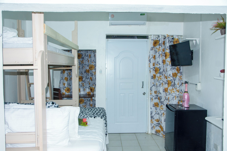 Bedroom 2, Hotel Restaurant Wuarao, Boca Chica