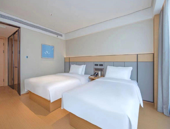 Bedroom 2, Ji Hotel Beijing Gaomidian North Subway Station, Beijing