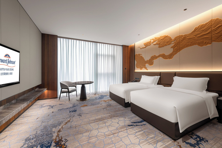 Bedroom 2, Howard Johnson By Wyndham Guotou Plaza Zigong, Zigong
