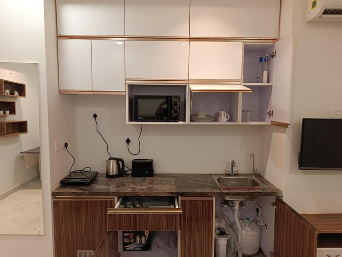 Others 5, North Eye Studio, Gautam Buddha Nagar