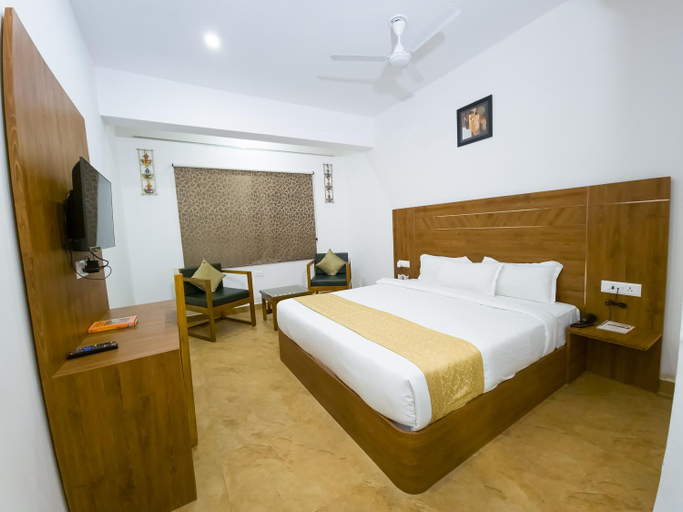 Bedroom 1, Amritara Ramila Kutir Ayodhya, Faizabad